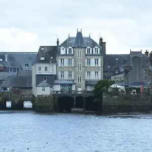 https://une-nuit-sur-le-pont-1.inbrittany.com